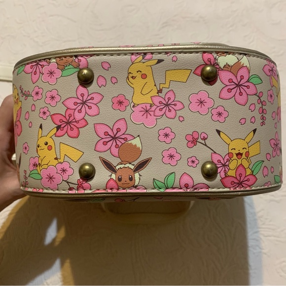 Loungefly Pokemon Pikachu & Eevee Floral Cherry Blossom Crossbody Bag - Picture 5 of 11